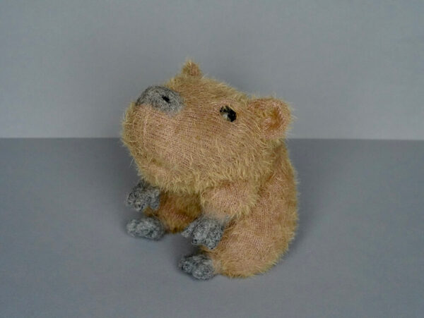 Sitting Capybara Zinaida Half Left